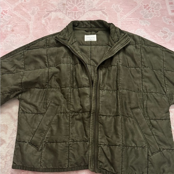 ARITZIA Quilted Jacket - Picture 2 of 2